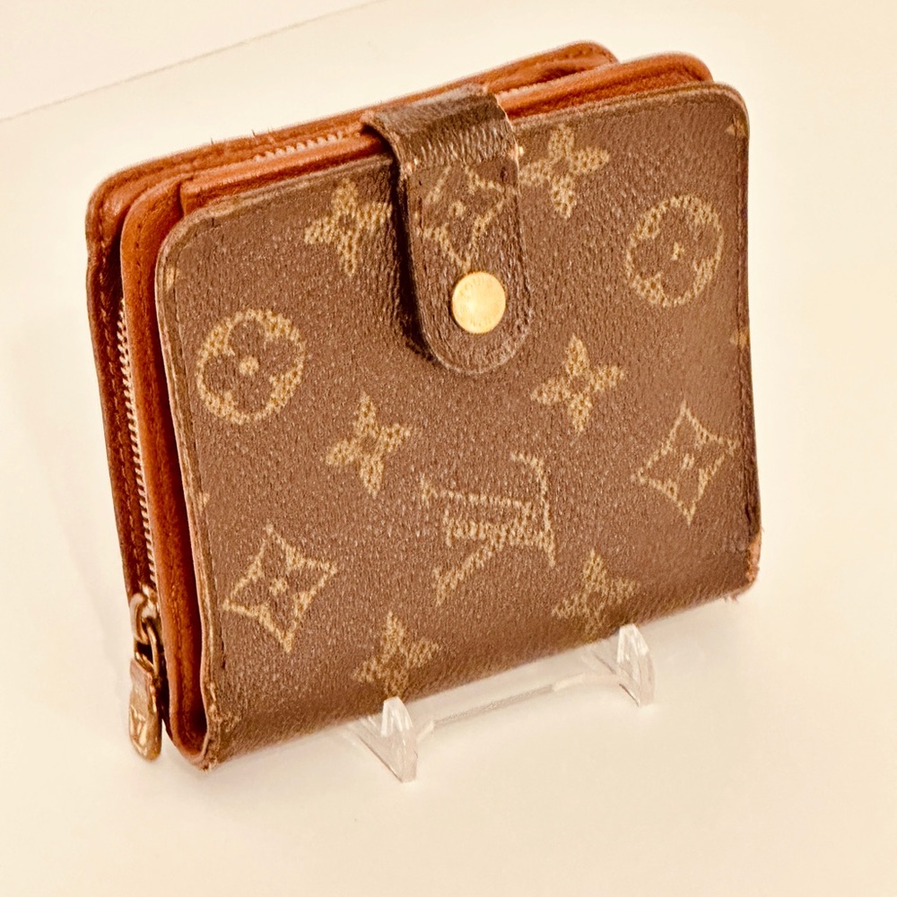 Louis Vuitton Tan and Brown Monogram Wallet compact wallet - Picture 12 of 13